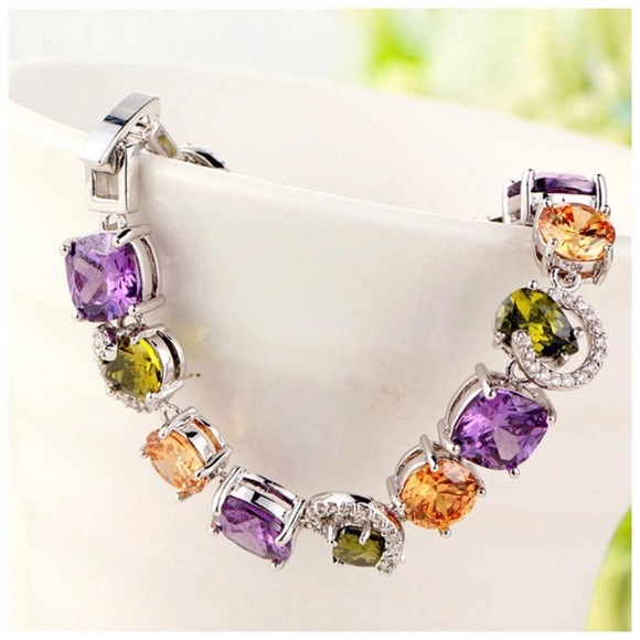 The Lorda Colorful Zircon Bracelet - Picture 3 of 4